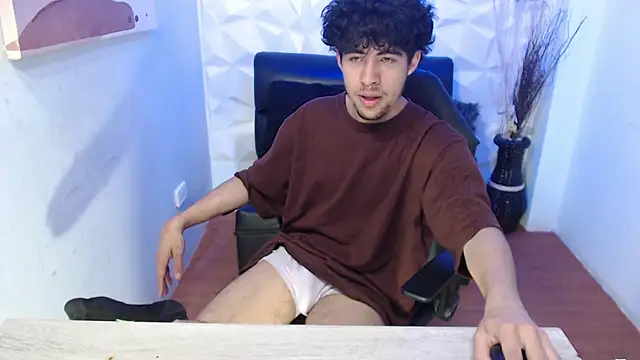 Liil boy online show from October 3, 2025, 4:25 am