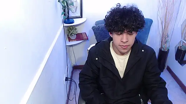 Liil boy online show from December 2, 2025, 3:30 am