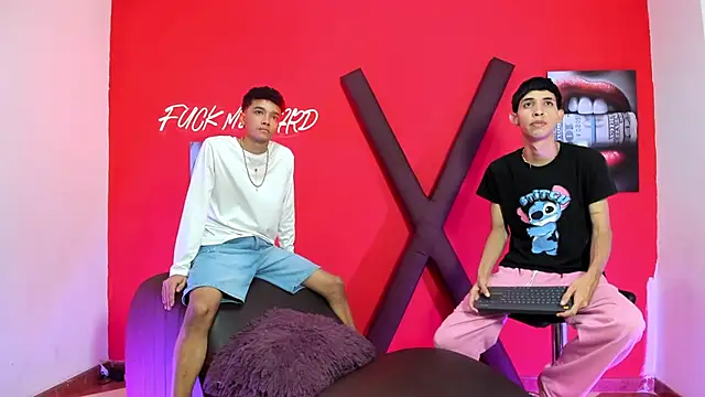 VERY HOT GUYS online show from March 16, 2026, 7:16 pm