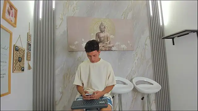 VERY HOT GUYS online show from December 22, 2025, 7:30 am