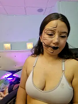 annyaparis online show from October 10, 2025, 3:13 pm