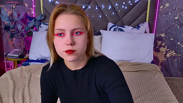 Stellahaart online show from September 30, 2025, 12:33 pm