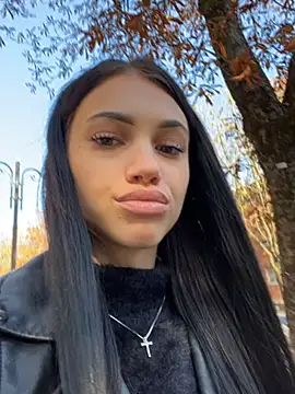 ilariea girl online show from October 7, 2025, 2:07 pm