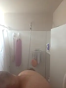 DeeBestEver online show from November 23, 2025, 2:54 am