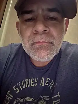 DeeBestEver online show from December 18, 2025, 6:34 pm