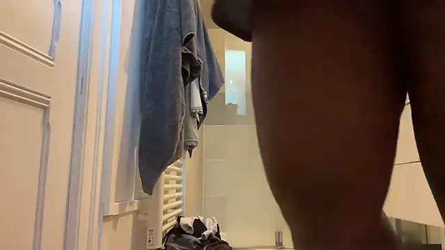 Snapshot of nanaisbackk chatting on November 4, 2025, 8:07 am nanaisbackk online show from November 4, 2025, 8:07 am