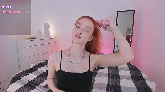 PollyMayer online show from July 17, 2026, 10:18 pm