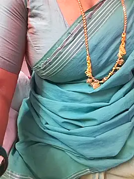 Snapshot of Tamil_Ammani chatting on March 1, 2026, 12:43 am Tamil Ammani online show from March 1, 2026, 12:43 am