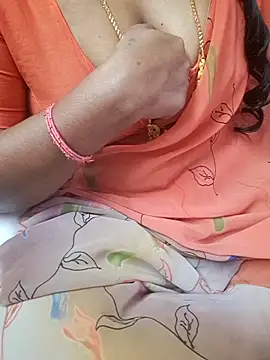 Snapshot of Tamil_Ammani chatting on February 19, 2026, 5:26 am Tamil Ammani online show from February 19, 2026, 5:26 am