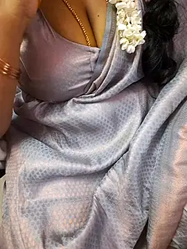 Tamil Ammani online show from October 4, 2025, 7:48 pm