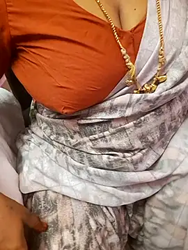 Tamil Ammani online show from October 3, 2025, 7:04 pm