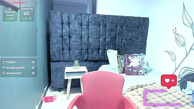 Charlotte  Gray online show from December 21, 2025, 7:54 am