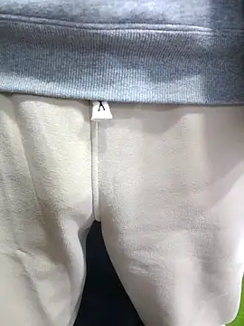 chougegg0214 online show from November 17, 2025, 1:20 am