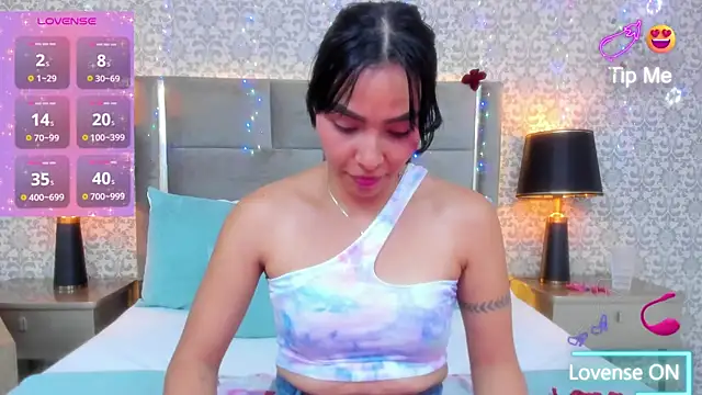 KoralBlum online show from December 21, 2025, 1:41 am