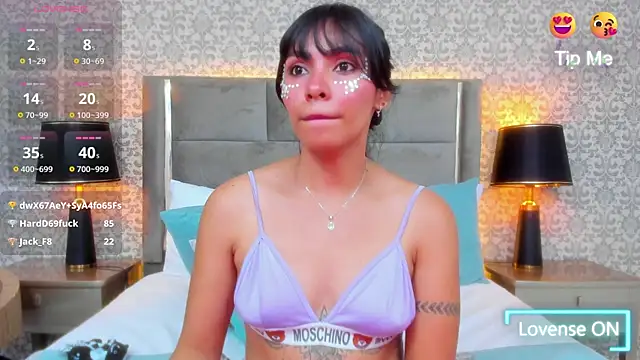 Snapshot of KoralBlum chatting on October 25, 2025, 2:00 am KoralBlum online show from October 25, 2025, 2:00 am