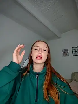 Bennuluspeach  online show from October 26, 2025, 5:30 am