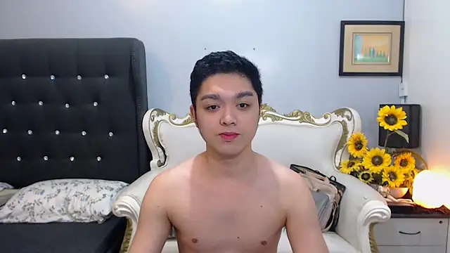 JayKarLo online show from October 9, 2025, 2:17 pm