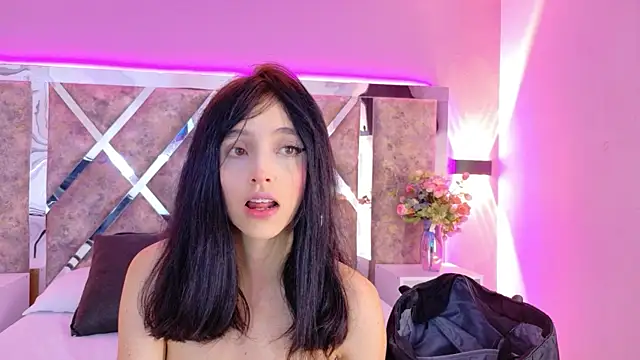 MeganR  online show from May 30, 2026, 3:13 am