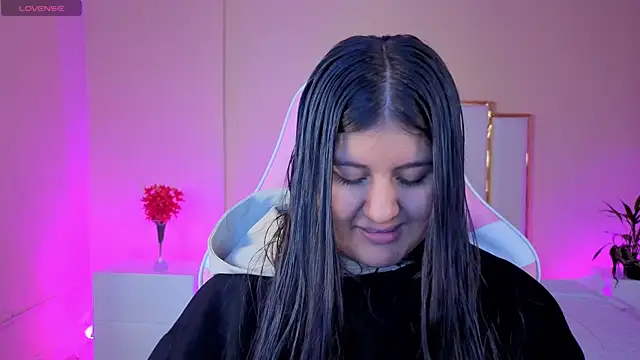 AnnaSwift  online show from April 11, 2026, 11:47 am