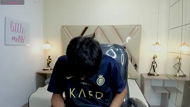 StiwenTwink online show from March 21, 2026, 4:22 pm