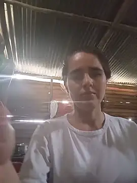 Snapshot of antonellahotimida chatting on May 21, 2026, 5:32 pm antonellahotimida online show from May 21, 2026, 5:32 pm