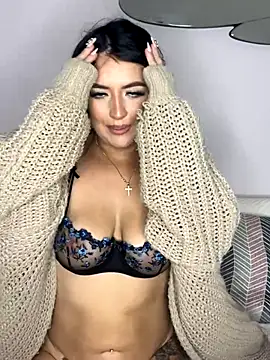 LolaReaX online show from October 29, 2025, 12:15 pm