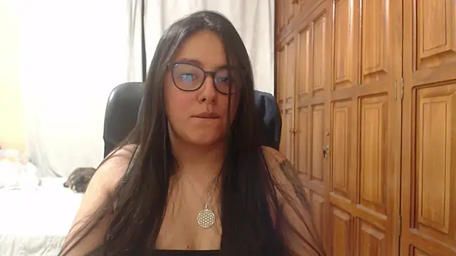 Venus cat  online show from April 25, 2026, 4:37 am