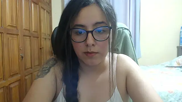 Venus cat  online show from December 2, 2025, 2:01 am