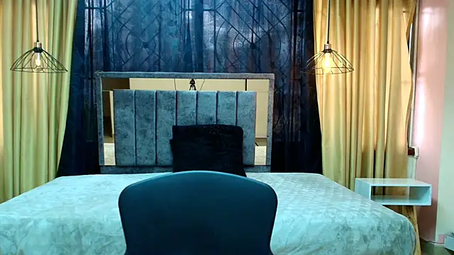 Snapshot of scarlet_milf_ chatting on November 3, 2025, 7:39 pm scarlet milf online show from November 3, 2025, 7:39 pm