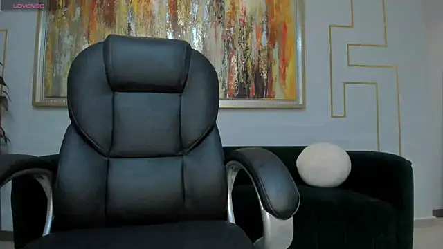 EmilyJohnsonX1 online show from November 15, 2025, 3:54 am