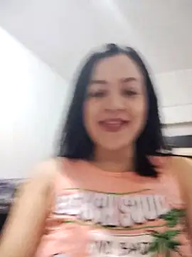 LindaSalo33 online show from October 14, 2025, 3:29 am