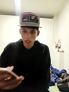 mazo18 online show from January 10, 2026, 4:08 am