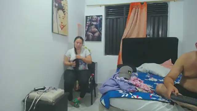 Meloncillo and Babyliss99 online show from April 12, 2026, 6:38 am