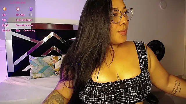 CataleyaMoonroe online show from October 25, 2025, 4:51 pm