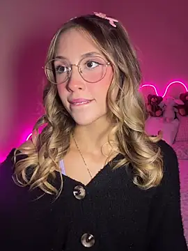 fanyabbey online show from April 17, 2026, 2:14 am