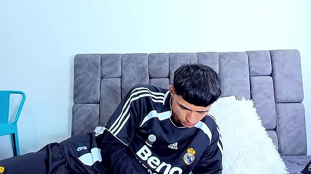 Anthony carter online show from November 9, 2025, 2:21 pm