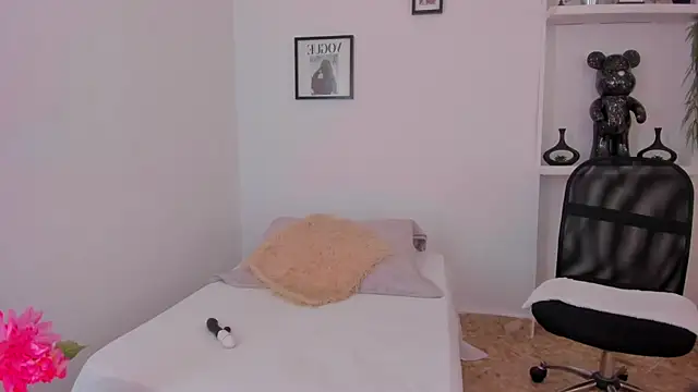 rose blossoom online show from October 8, 2025, 7:03 pm