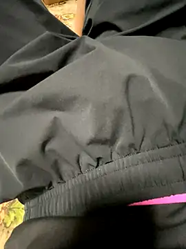 Snapshot of moshf chatting on October 2, 2025, 7:56 am moshf online show from October 2, 2025, 7:56 am