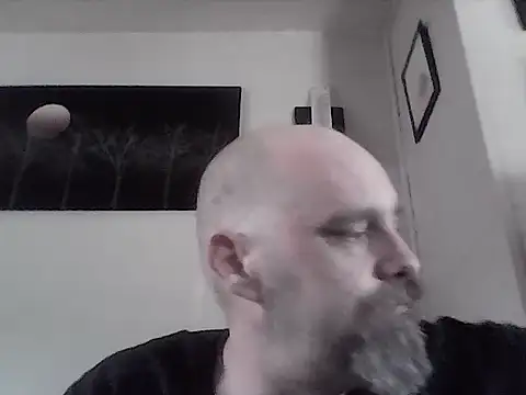 Snapshot of crazyheratic8 chatting on April 30, 2026, 7:54 pm crazyheratic8 online show from April 30, 2026, 7:54 pm