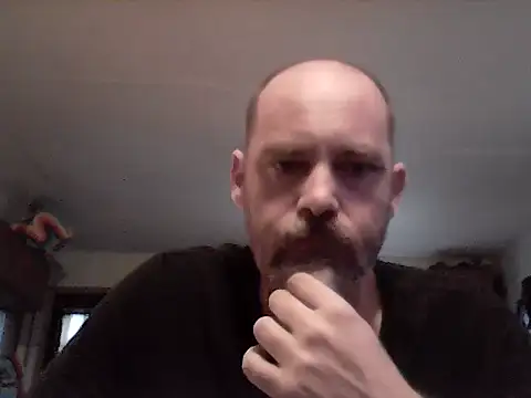 Snapshot of crazyheratic8 chatting on May 17, 2026, 12:54 am crazyheratic8 online show from May 17, 2026, 12:54 am
