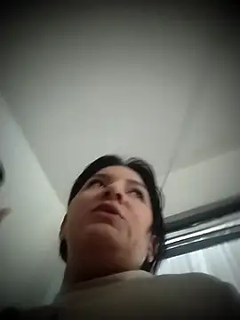 AllbaRose online show from October 8, 2025, 11:05 pm