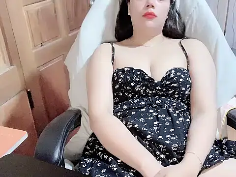 Snapshot of Subita_nice chatting on April 27, 2026, 4:49 pm Subita nice online show from April 27, 2026, 4:49 pm