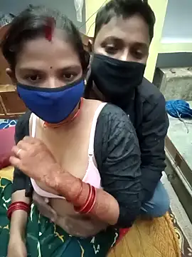 Snapshot of Neelam-baby1 chatting on October 9, 2025, 4:40 pm Neelam-baby1 online show from October 9, 2025, 4:40 pm