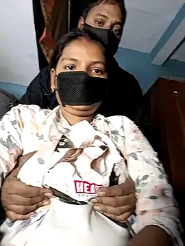 Snapshot of Neelam-baby1 chatting on December 22, 2025, 6:19 pm Neelam-baby1 online show from December 22, 2025, 6:19 pm