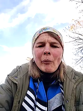 Masha412111 online show from November 1, 2025, 12:43 pm