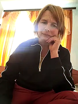 Masha412111 online show from April 19, 2026, 9:32 am