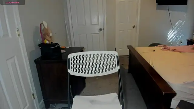 supanovaaa online show from April 8, 2026, 9:38 pm