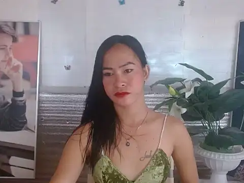 miss katty28 online show from October 17, 2025, 10:33 pm