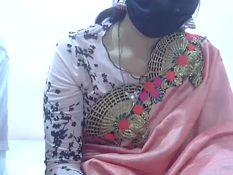 Snapshot of Laila_Cute chatting on February 19, 2026, 3:47 am Laila Cute online show from February 19, 2026, 3:47 am