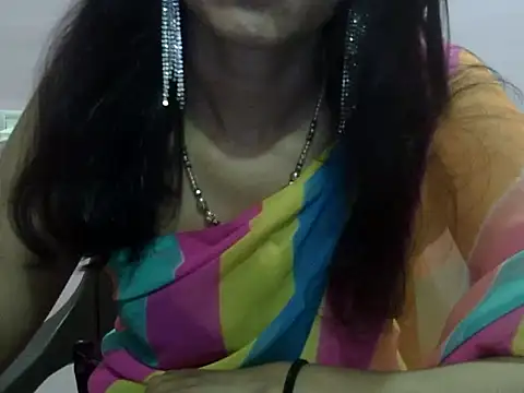 Snapshot of Laila_Cute chatting on May 29, 2026, 4:13 pm Laila Cute online show from May 29, 2026, 4:13 pm
